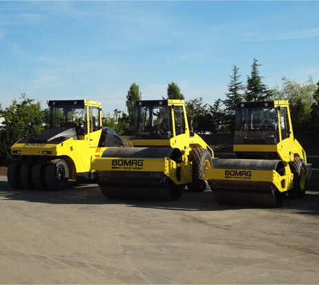 Rolo Compactador Bomag BW212D — Liso / Pé de Carneiro